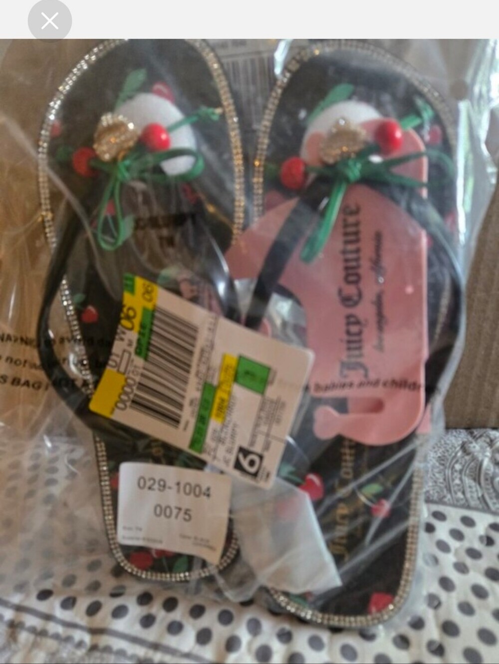Juicy Couture 🍒Cherry Bow Thong Sandal in Black and Green Size 7 NWT - Picture 6 of 6